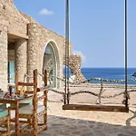 Calilo منتجع 5*