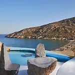 Calilo Resort 5*