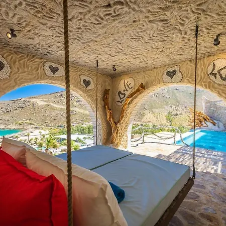 Resort Calilo Manganari